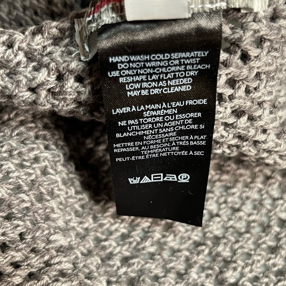 Urban Outfitters | Gray Women's Shrug Sweater | NWT! - Picture 5 of 6